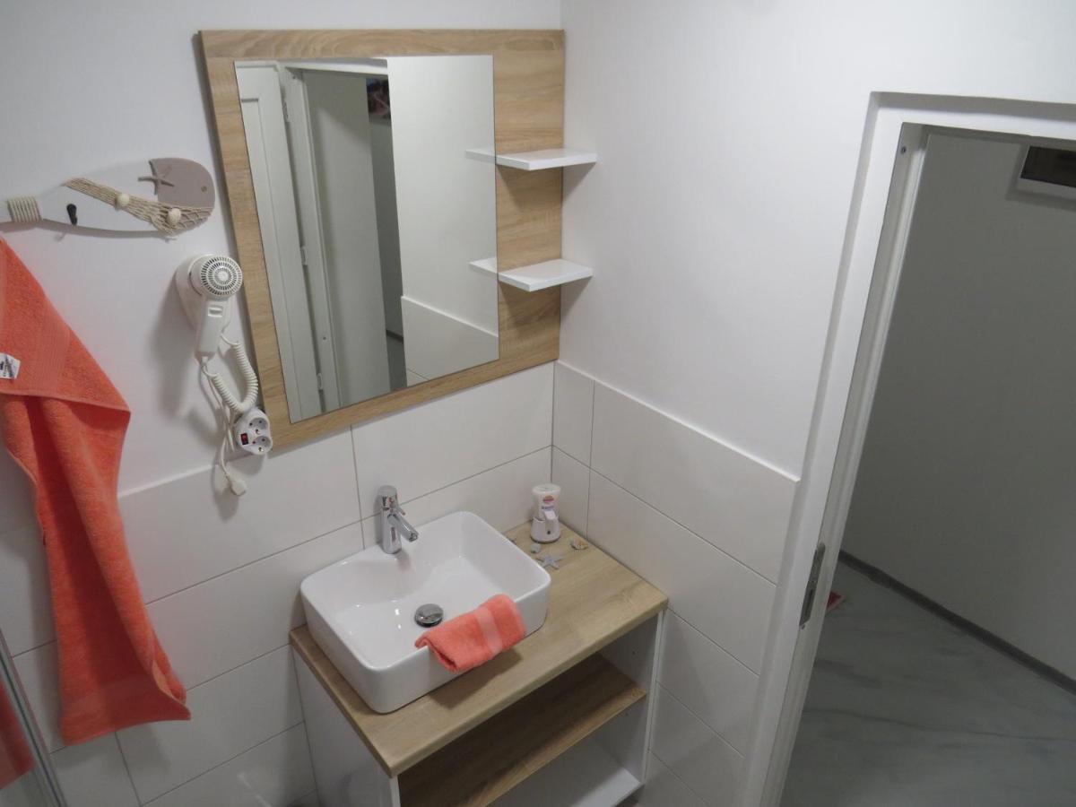 Apartman Luka 1 Sibuljina Ngoại thất bức ảnh
